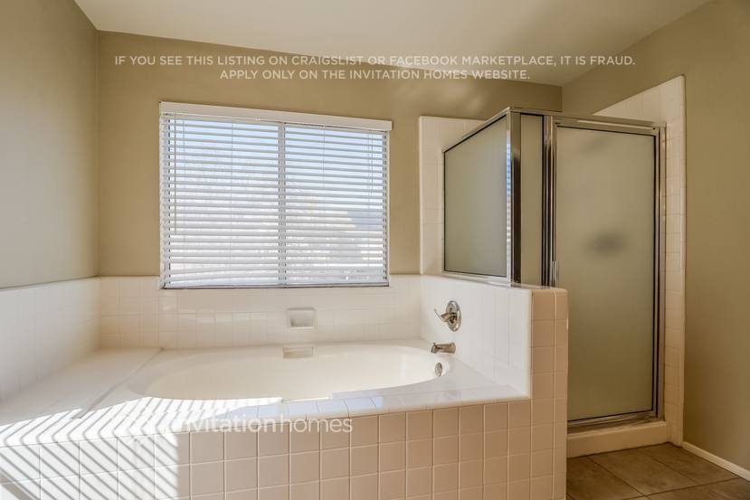 Building Photo - 41223 Maple St