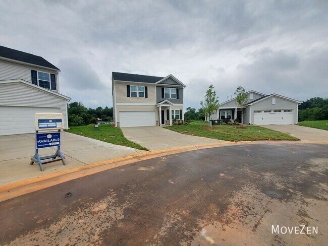 Building Photo - 5014 Fallmeade Rd