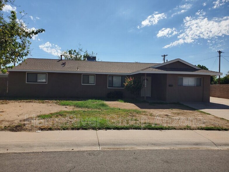 Building Photo - 4023 N 80th Dr