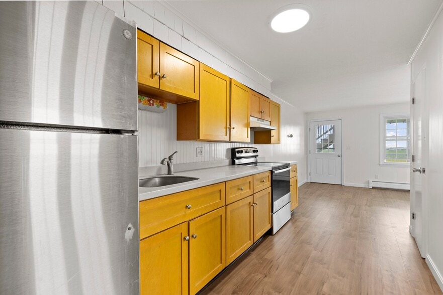 Building Photo - 497 Winnacunnet Rd