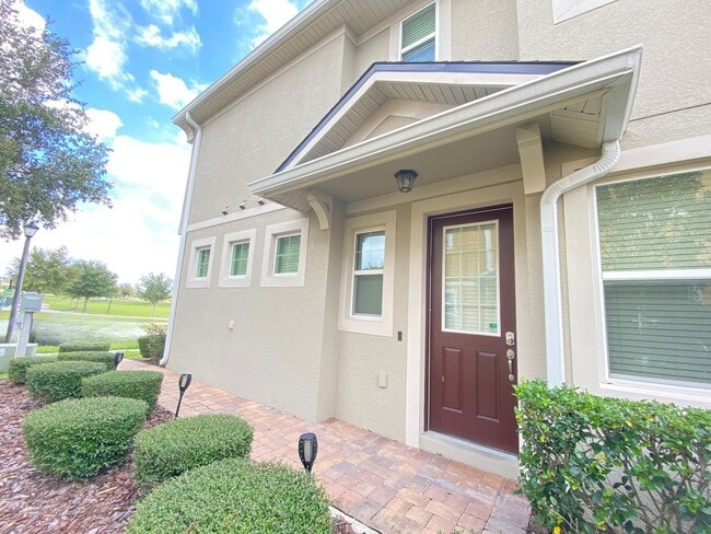 Building Photo - WINDERMERE TRAILS - 3BR/2.5BA PLUS DEN - WALK TO THE PARK