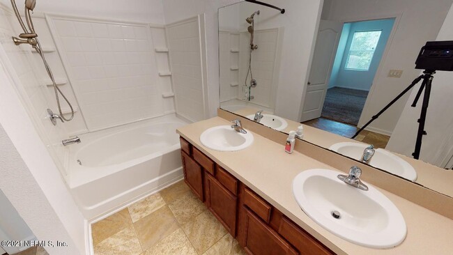 Building Photo - 65061 Lagoon Forest Dr