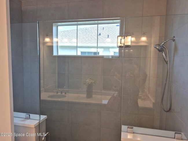Building Photo - 2779 Pangea Cir