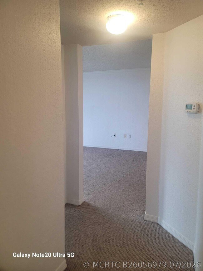 Building Photo - 1801 N Flagler Dr