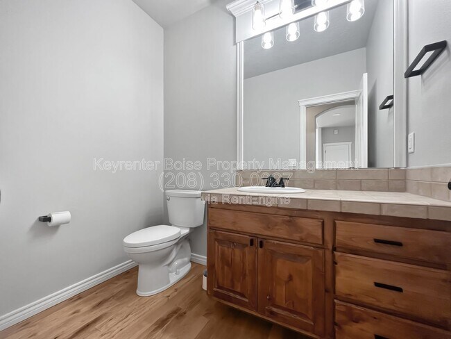 Building Photo - 345 E Kite Dr