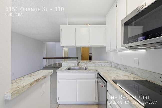 Building Photo - 6151 Orange St