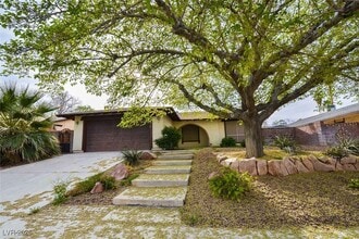 Building Photo - 708 Northstar St