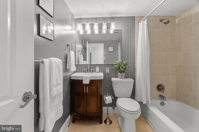 Building Photo - 1401 Pennsylvania Ave