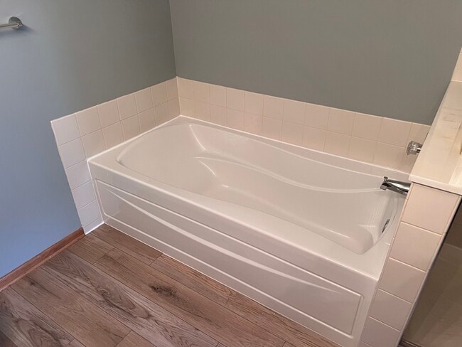 Building Photo - 5111 Freeport Ct