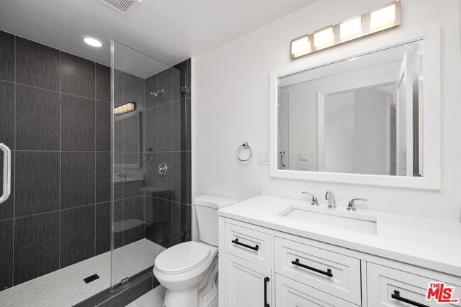 Building Photo - 8918 Cadillac Ave