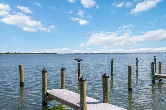 Building Photo - 765 John Ringling Blvd