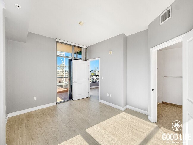 Building Photo - Downtown Luxury Living with AMAZING Petco ...