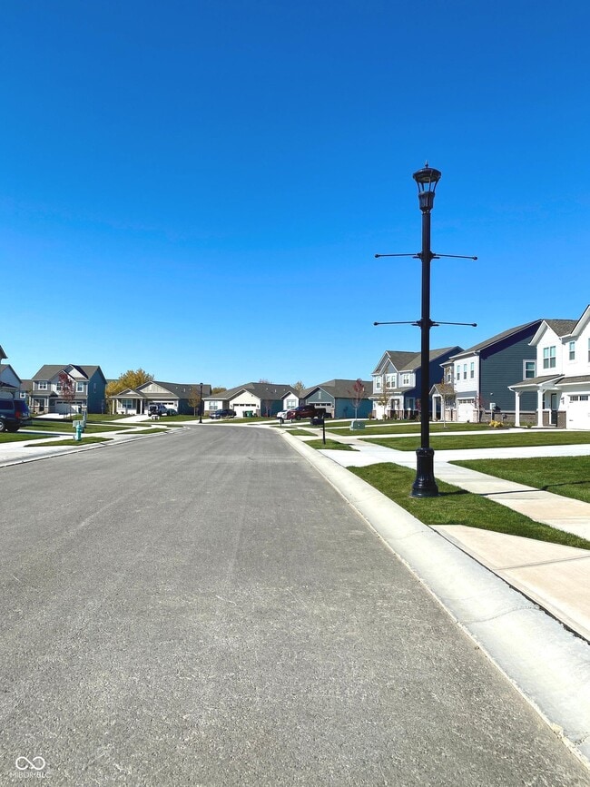 Building Photo - 6652 Clary Trce