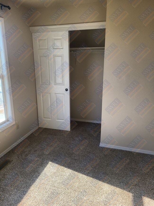 Building Photo - 2019 Reagan-