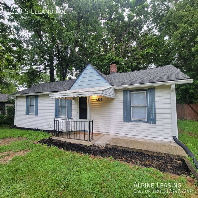 Primary Photo - 1229 S Leland Ave
