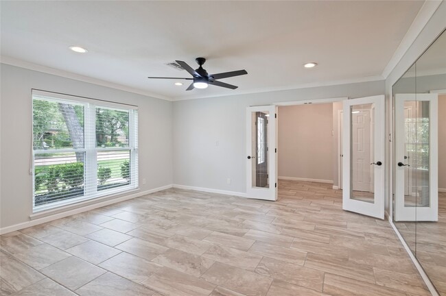 Building Photo - 4034 Shady Springs Dr
