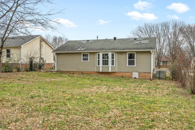 Building Photo - 111 E St