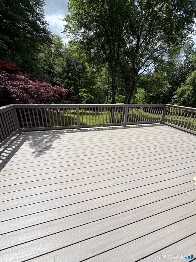 Building Photo - 60 Mohegan Trail