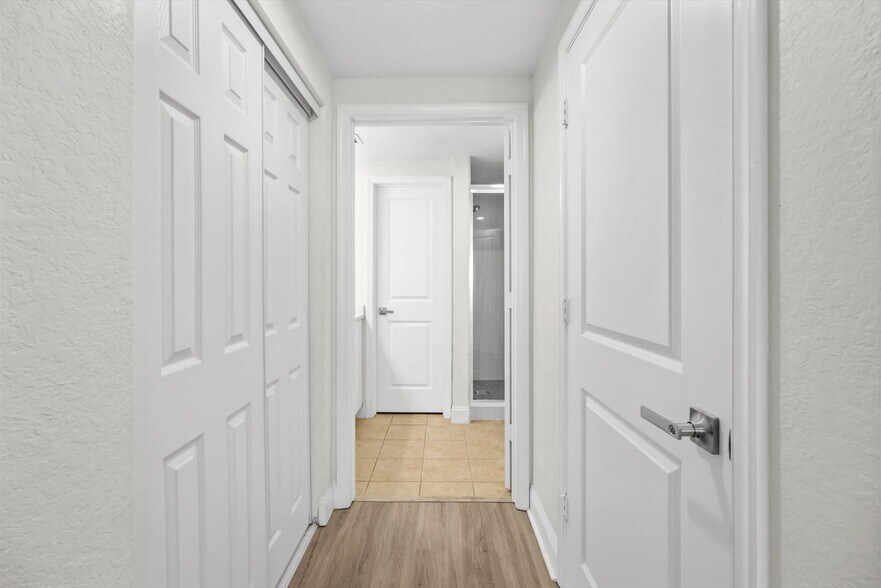 Building Photo - 158 SW Peacock Blvd