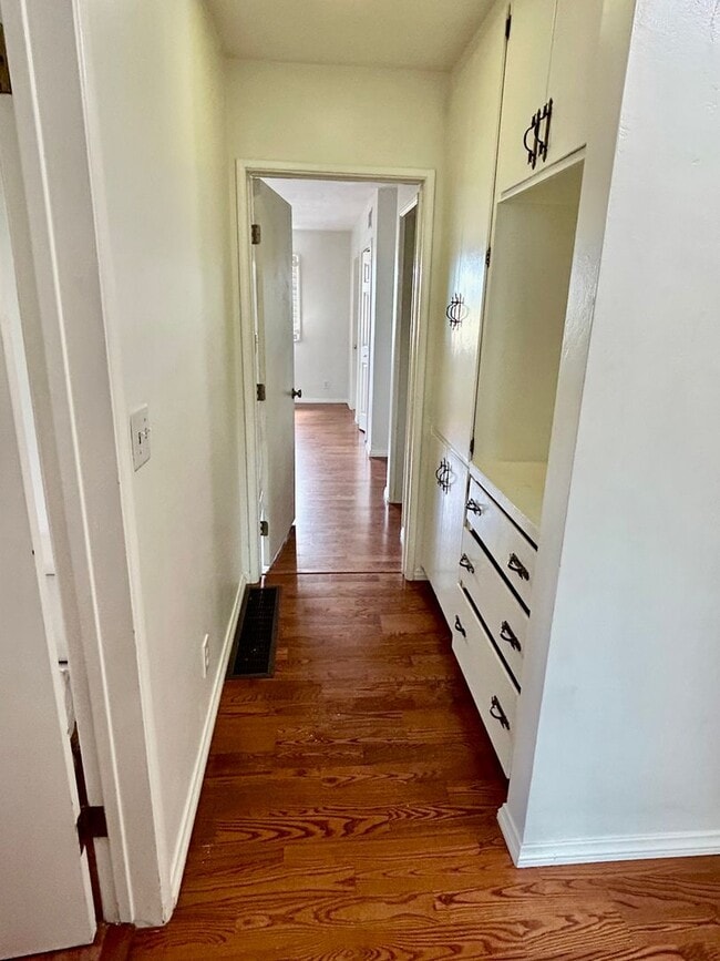 Building Photo - 4 Bedroom 3 bath Home In Rolando Village