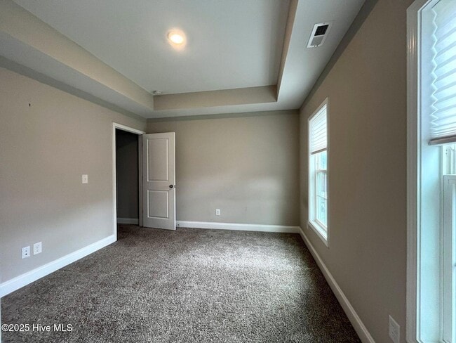 Building Photo - 60 Brownstone Ln