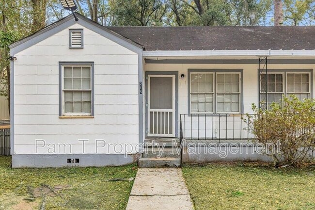 Building Photo - 215 W 73rd St