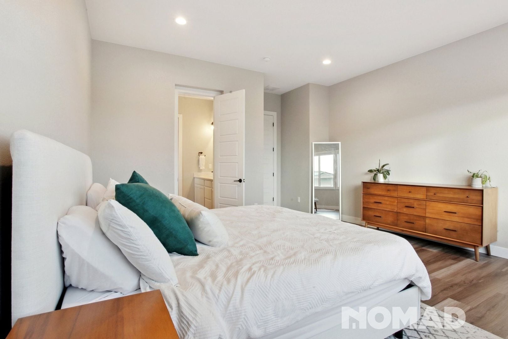 Building Photo - 268 Orion Ct