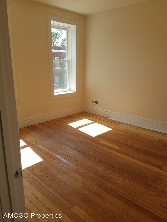 Building Photo - 3307 Texas Ave