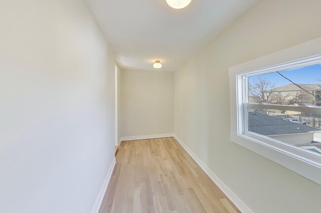 Building Photo - 6730 W Dakin St