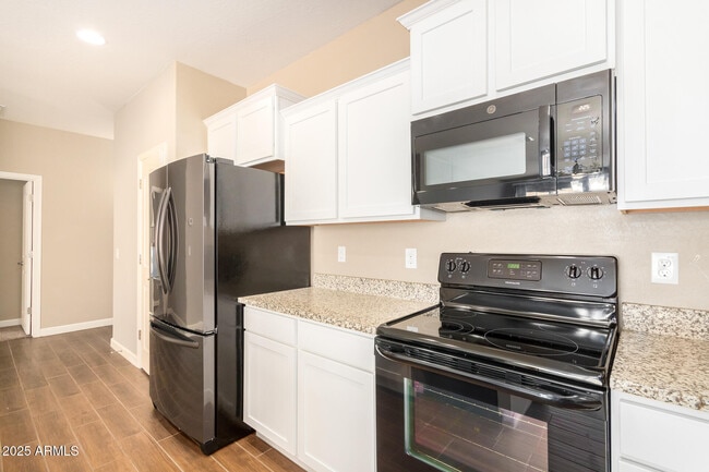 Building Photo - 23882 W Ripple Rd