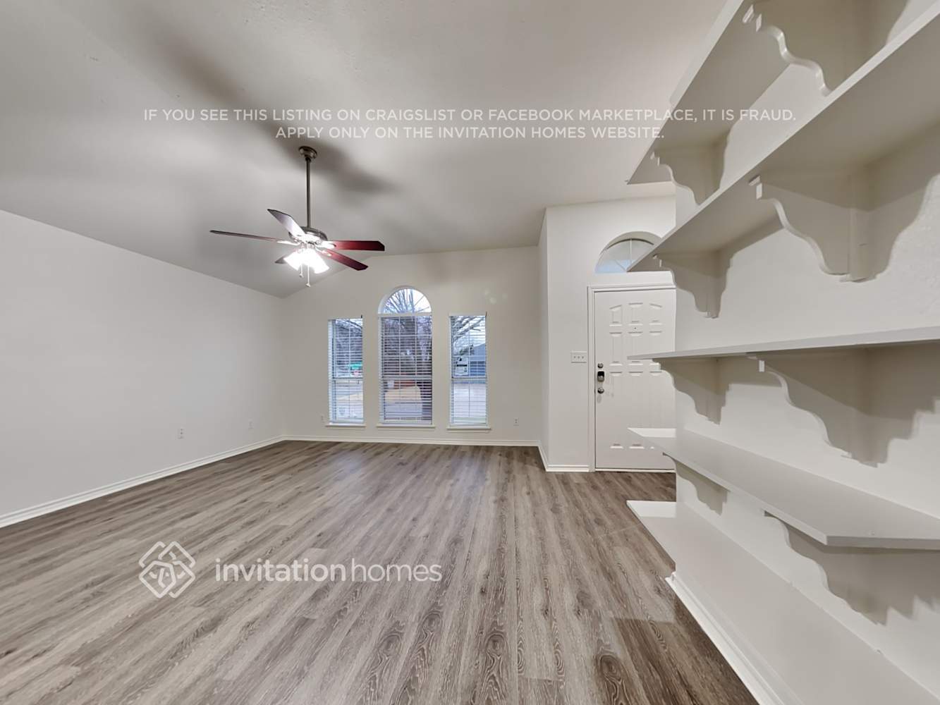 Building Photo - 8100 Rambler Rose St