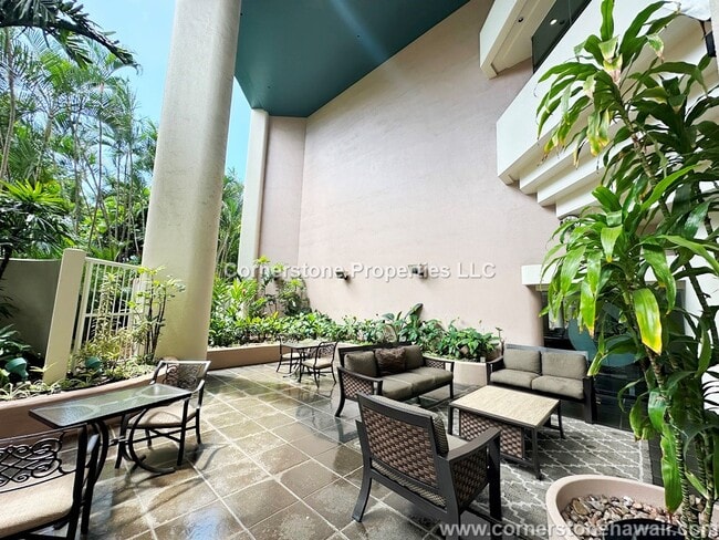 Building Photo - 1212 Nuuanu Ave