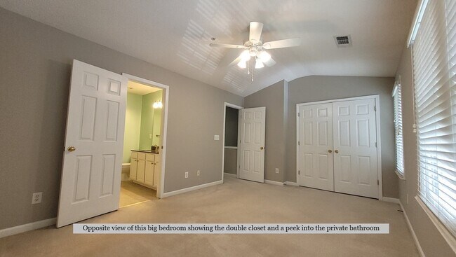 Building Photo - Bright 2-Bedroom Townhome Near Avalon & Downtown Alpharetta