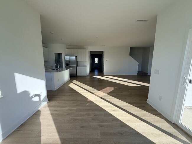 Building Photo - 936 Shadow Dr