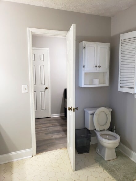 Master Bath - 4360 Elegance Dr