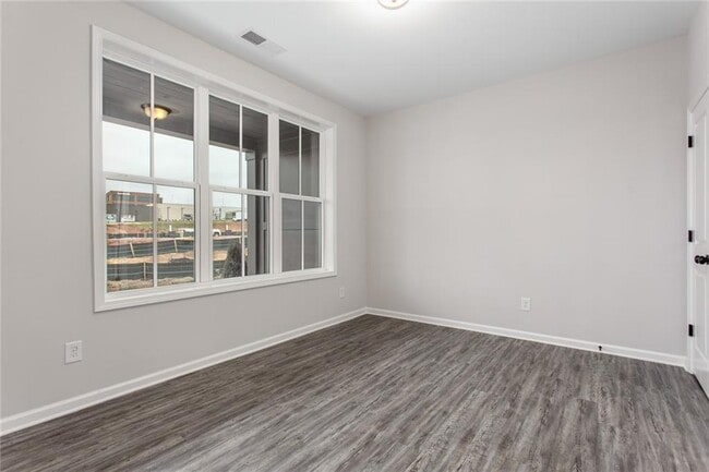Building Photo - 6680 Cortland Walk