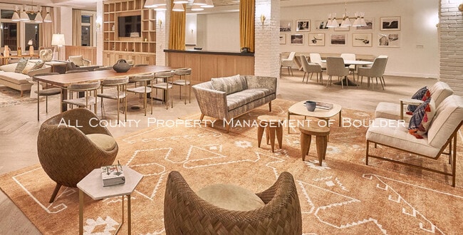 Building Photo - Enjoy Amazing Amenities at the Peloton!