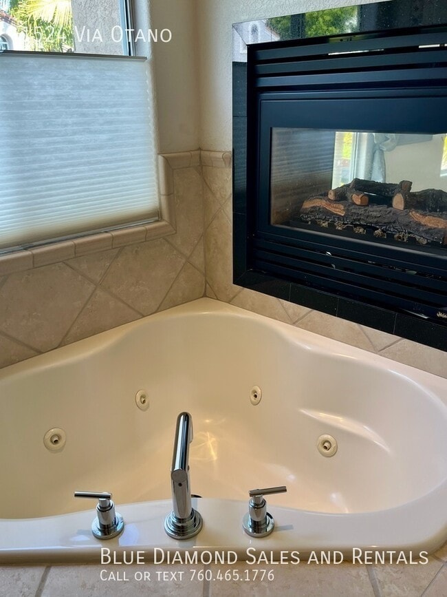 Building Photo - 1524 Via Otano