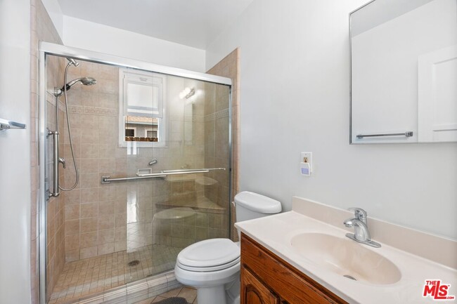 Building Photo - 4105 Irving Pl