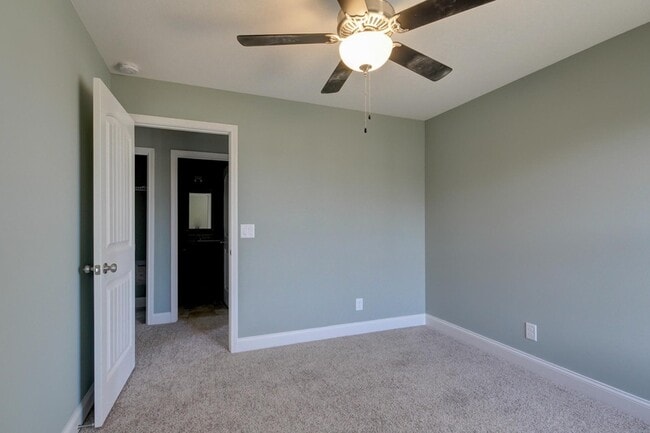 Building Photo - 1201 Morstead Dr