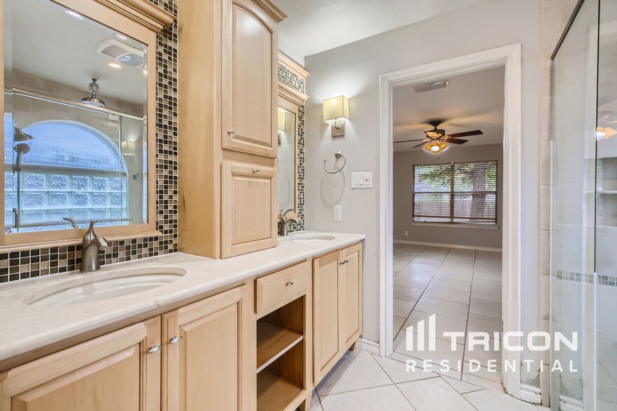 Building Photo - 6026 Elk Valley