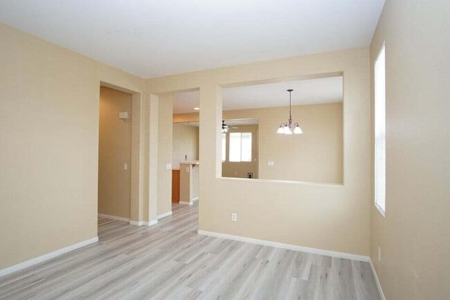 Building Photo - 37648 Beeston Ct