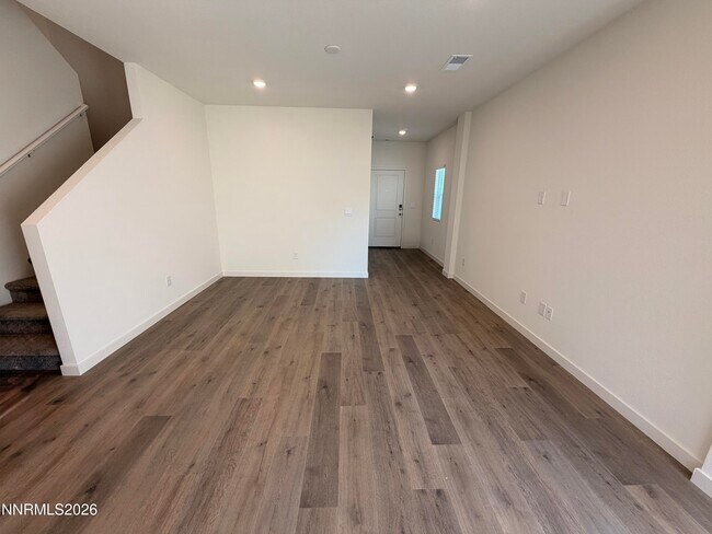 Building Photo - 8406 Vermilion Dr