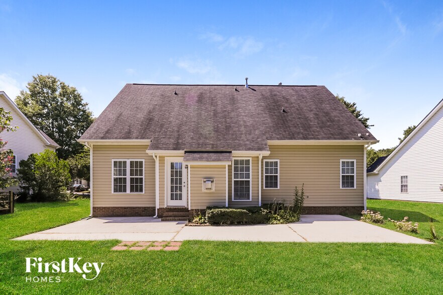 Building Photo - 1051 Enderbury Dr