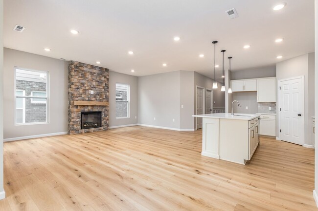 Building Photo - 5634 Callaway Dr