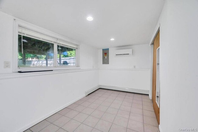 Building Photo - 20 Handsome Ave