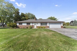 Building Photo - 28250 Southpointe Rd