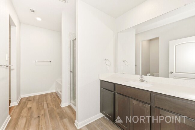 Building Photo - 5 BR/2.5BA | Updated Single Family Home | 2-Car Garage Parking | In Venus!