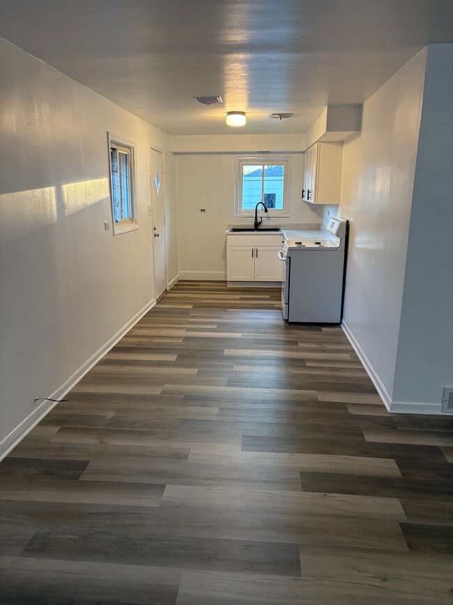 Building Photo - 12151 S Ada St