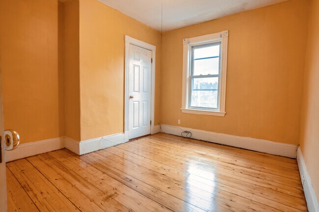 Building Photo - 11 Bearse Ave